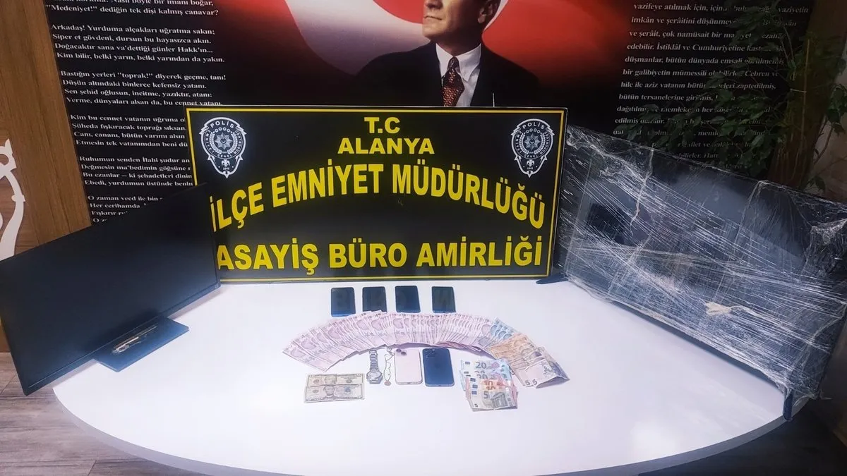 Alanya’da 1 haftada 7 hırsızlık olayına karıştı! Kur’an’ı bile çalmış!