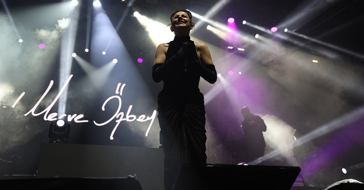 Merve Özbey’den, Iğdır’da 8 Mart Dünya Kadınlar Günü konseri